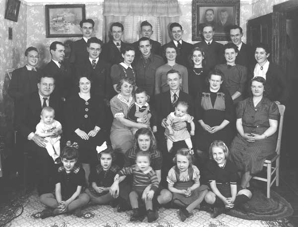 [Extended Family of Gordon R]